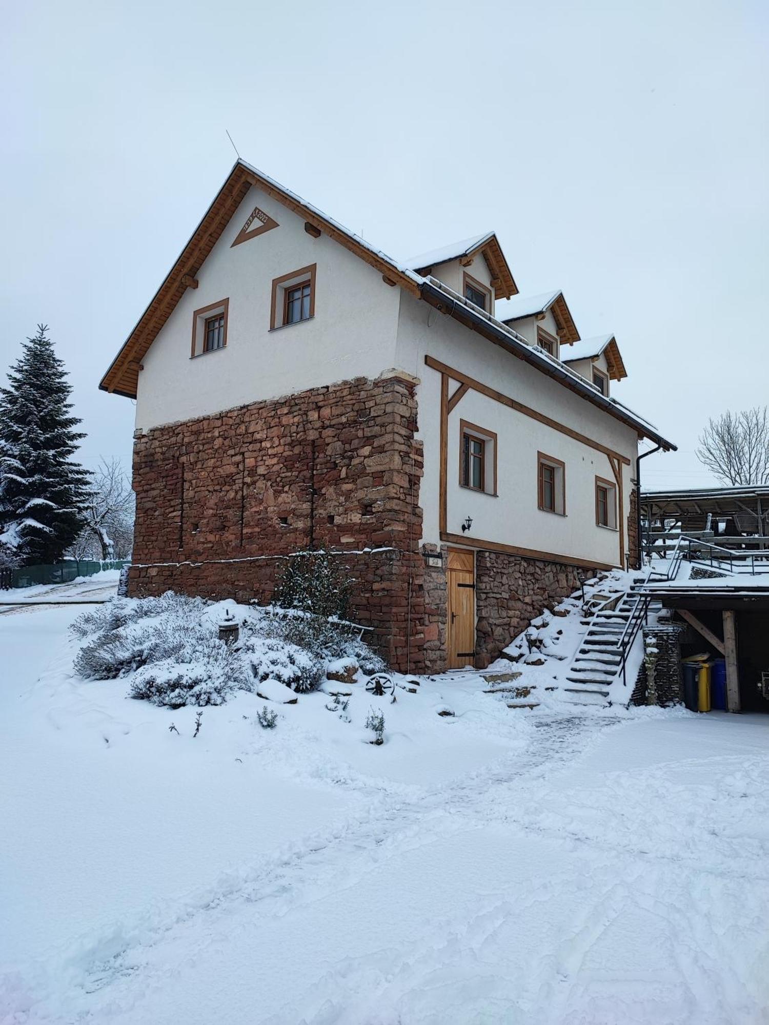 Na Statku